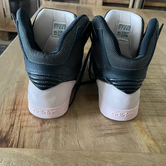 Adidas H-Top Sneakers Black,Lite Pink and White Size 5 1/2 Streetwear Casual - Picture 3 of 8